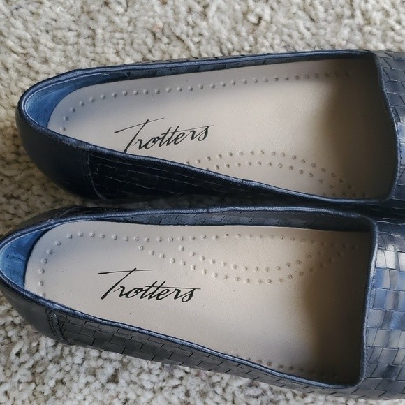 TROTTERS LIZ DARK BLUE LEATHER LOAFERS SHOES SIZE 5 - Picture 7 of 9